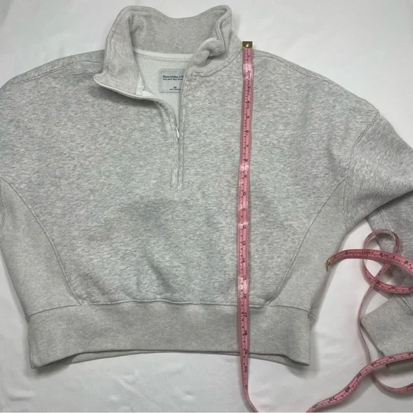 Abercrombie & Fitch Soft A&F Max Essentials Half-Zip Pullover Sweatshirt - Picture 6 of 7